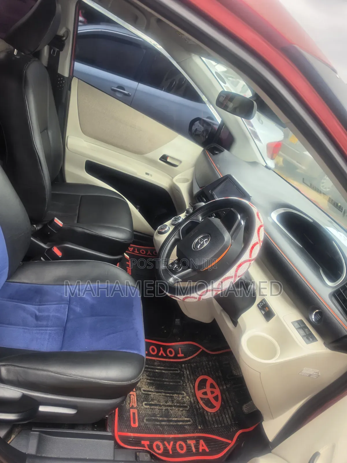 Toyota Sienta 2018 Maroon