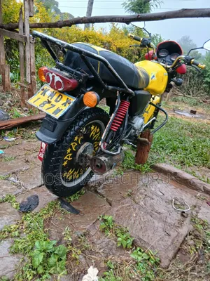 Bajaj Boxer 150 UG 2016