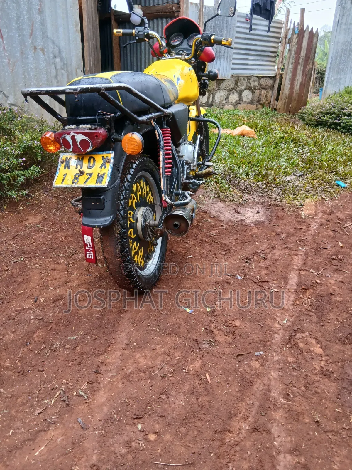 Bajaj Boxer 150 UG 2016