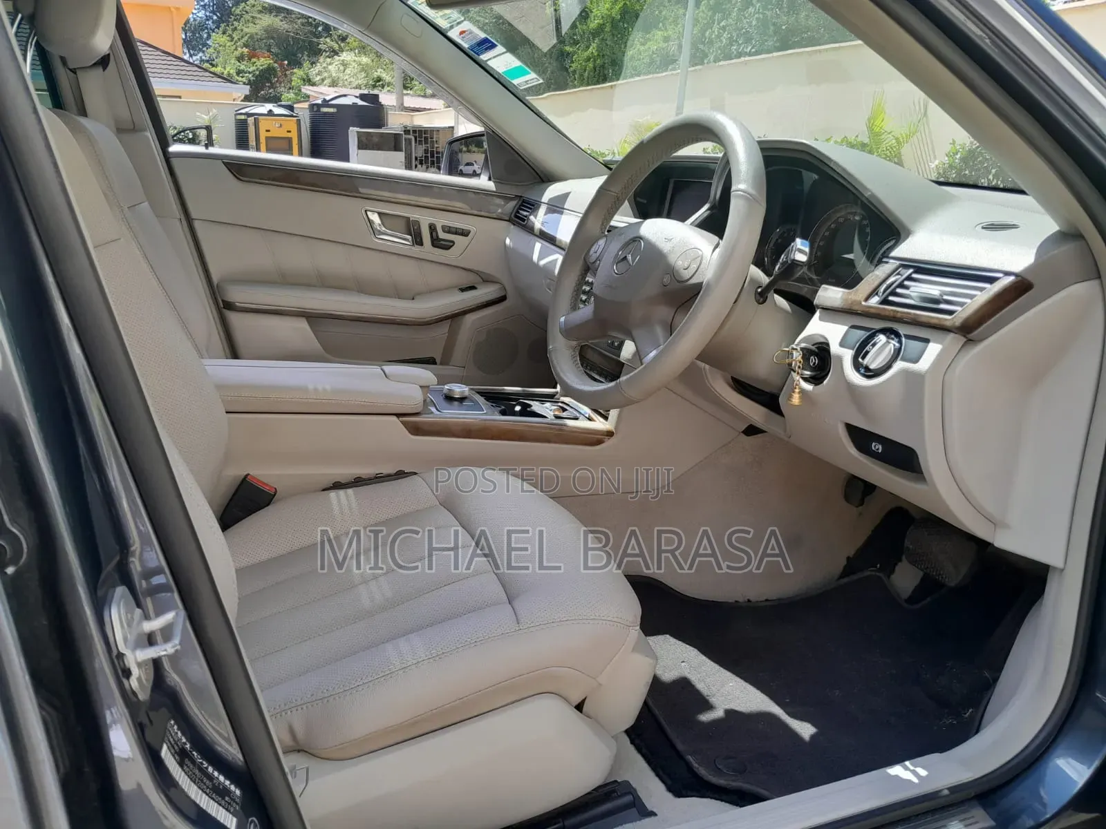 Mercedes-Benz E300 2009 Gray