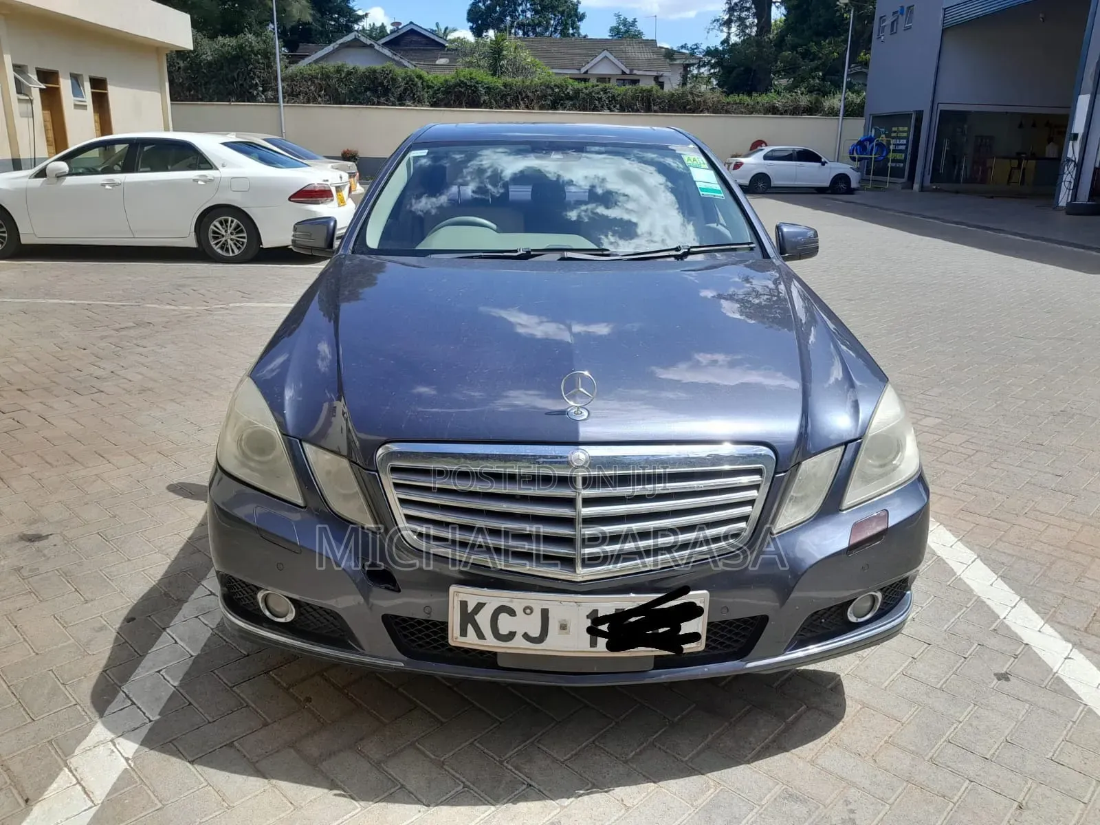 Mercedes-Benz E300 2009 Gray