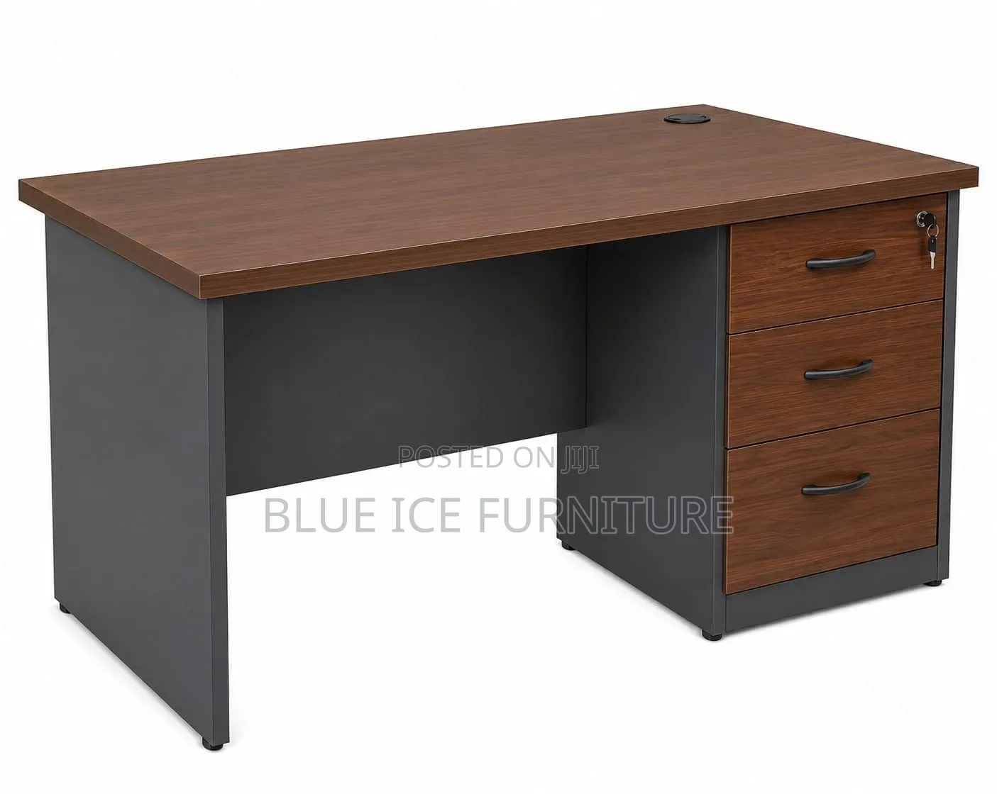 Stylish Manager’s Desk With Side Storage - Executive Desk