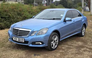 Mercedes-Benz E250 2009 Blue