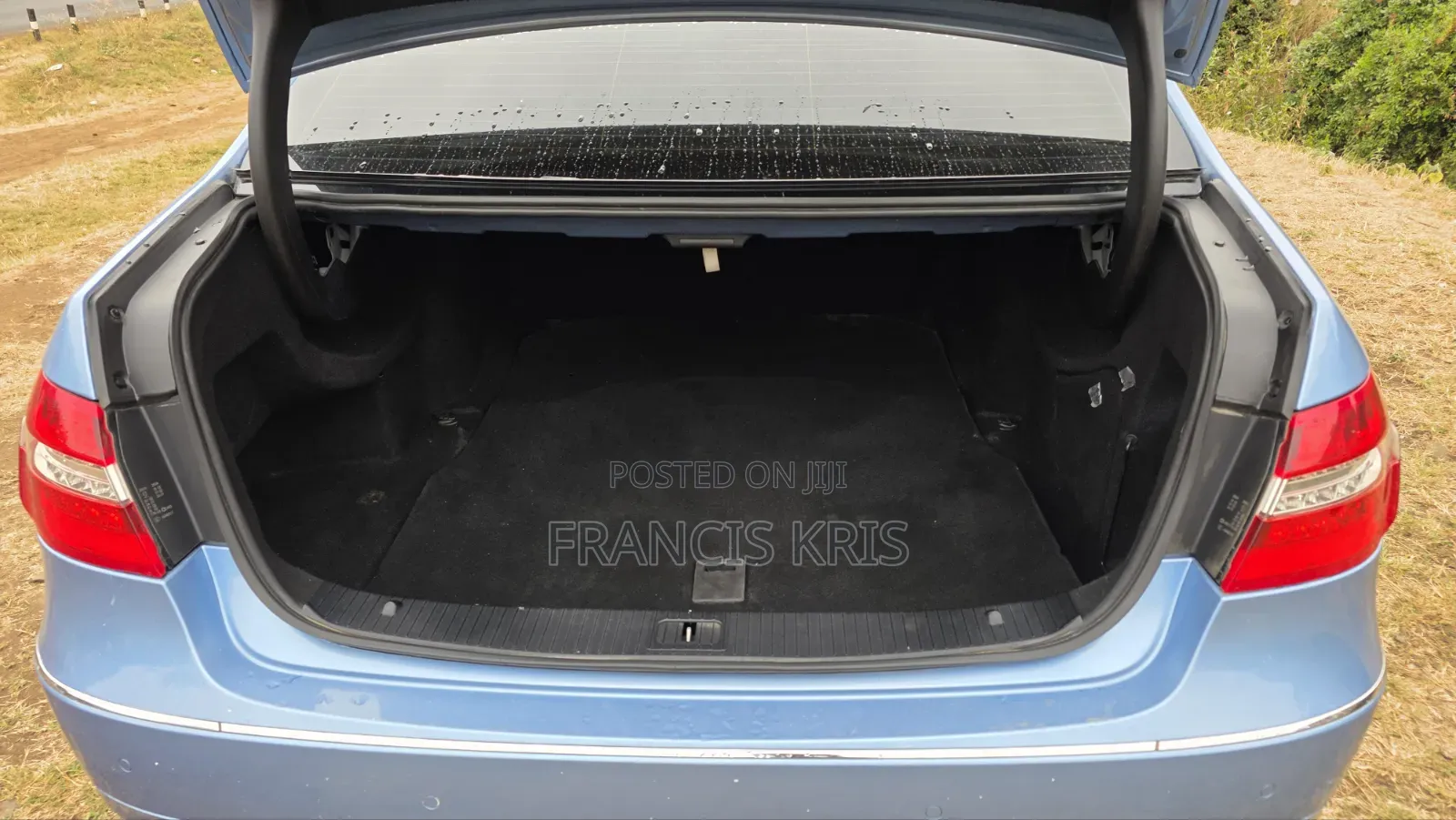 Mercedes-Benz E250 2009 Blue
