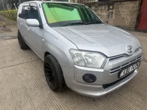 Toyota Succeed 2018 Silver