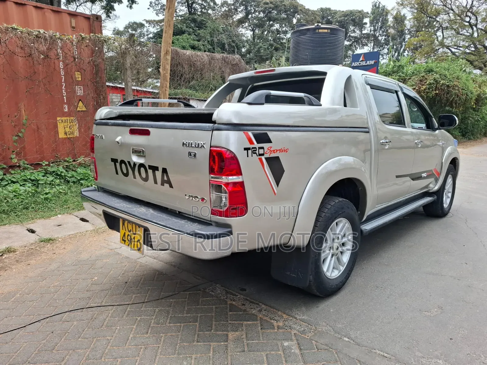 Toyota Hilux 3.0 D-4D 4x4 2012 Silver