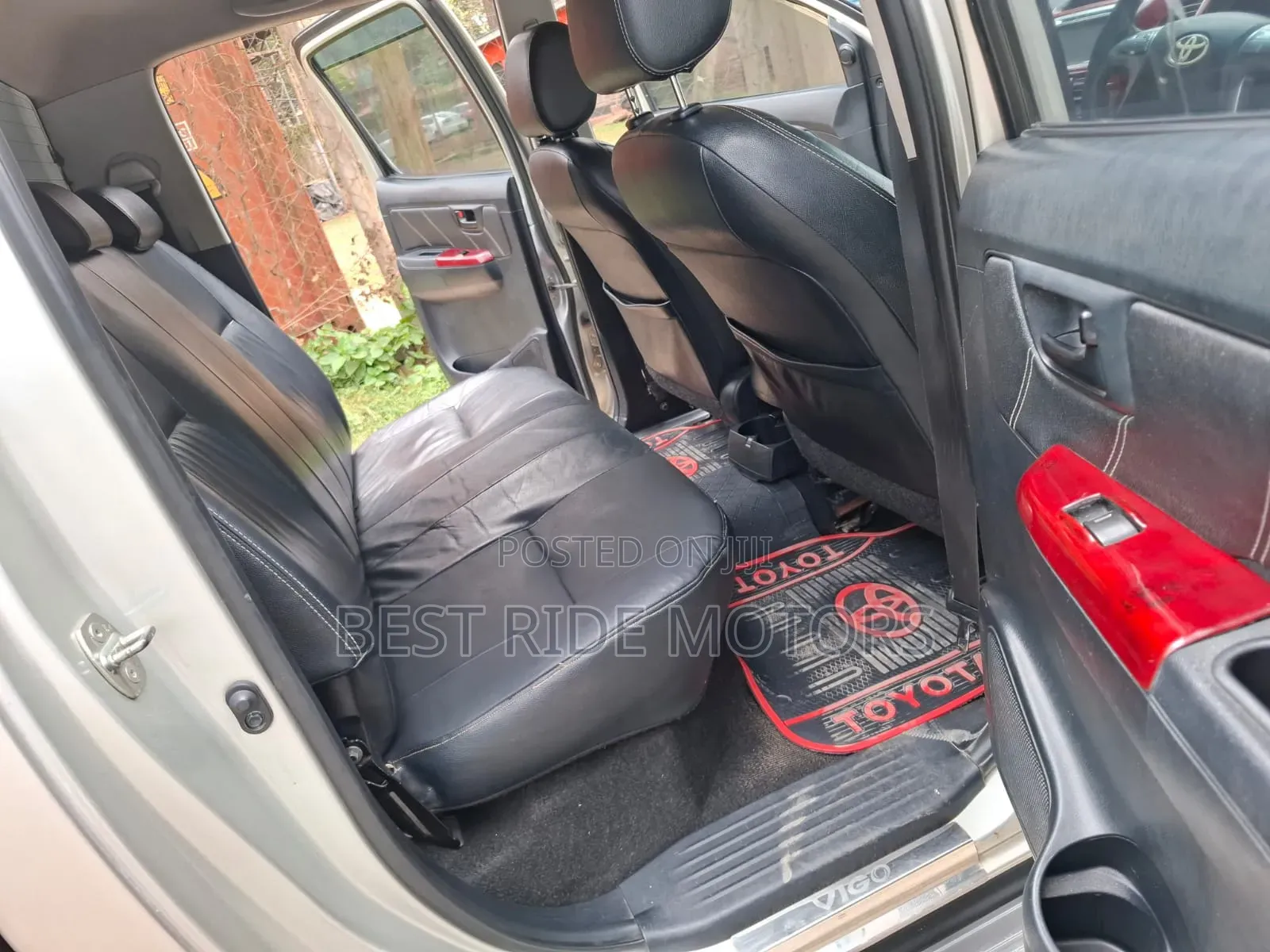 Toyota Hilux 3.0 D-4D 4x4 2012 Silver