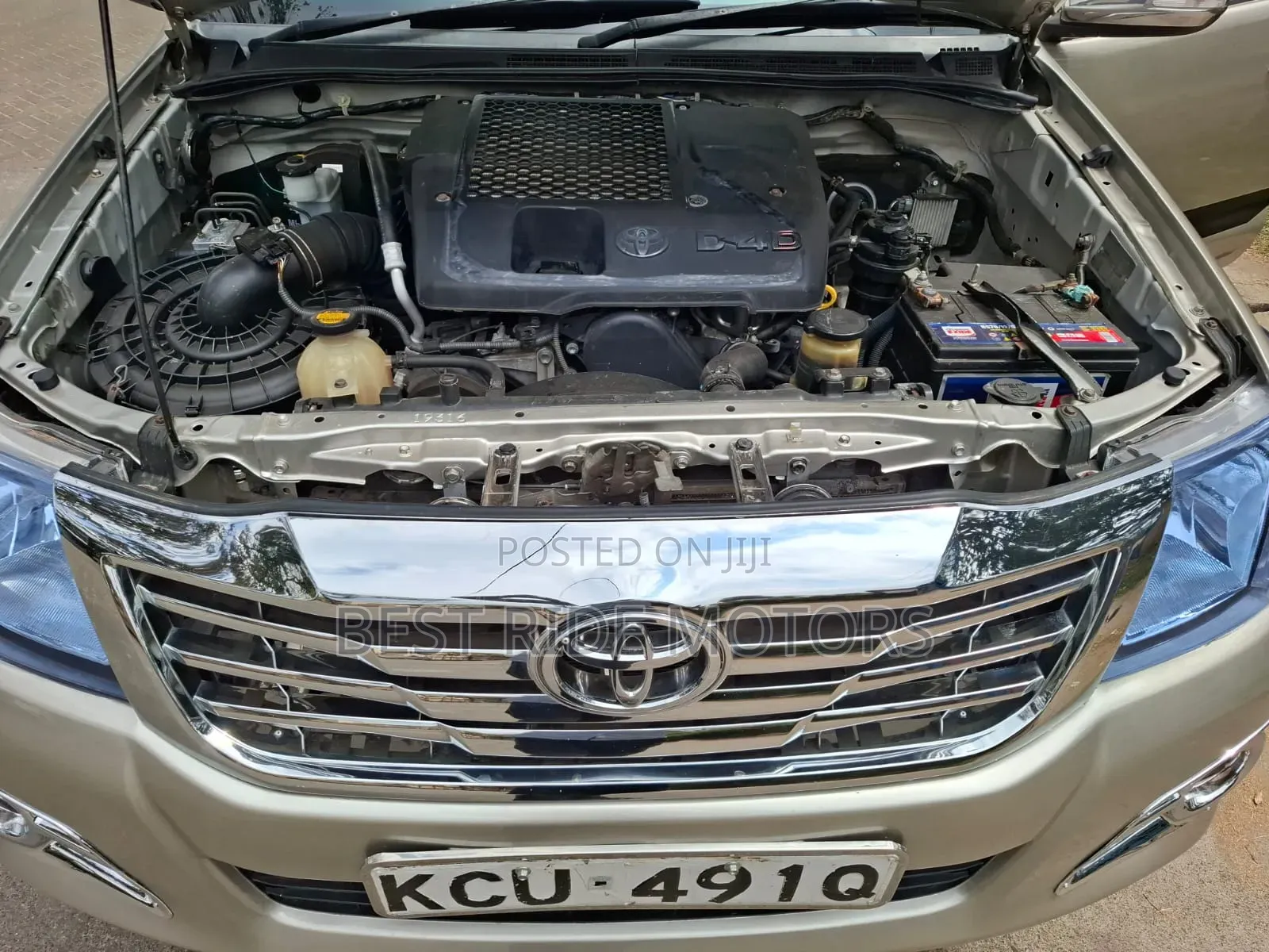 Toyota Hilux 3.0 D-4D 4x4 2012 Silver
