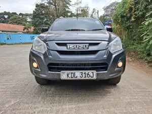 Isuzu D-MAX 2023 Gray