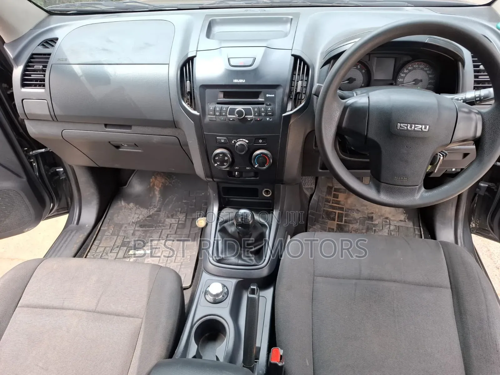 Isuzu D-MAX 2023 Gray