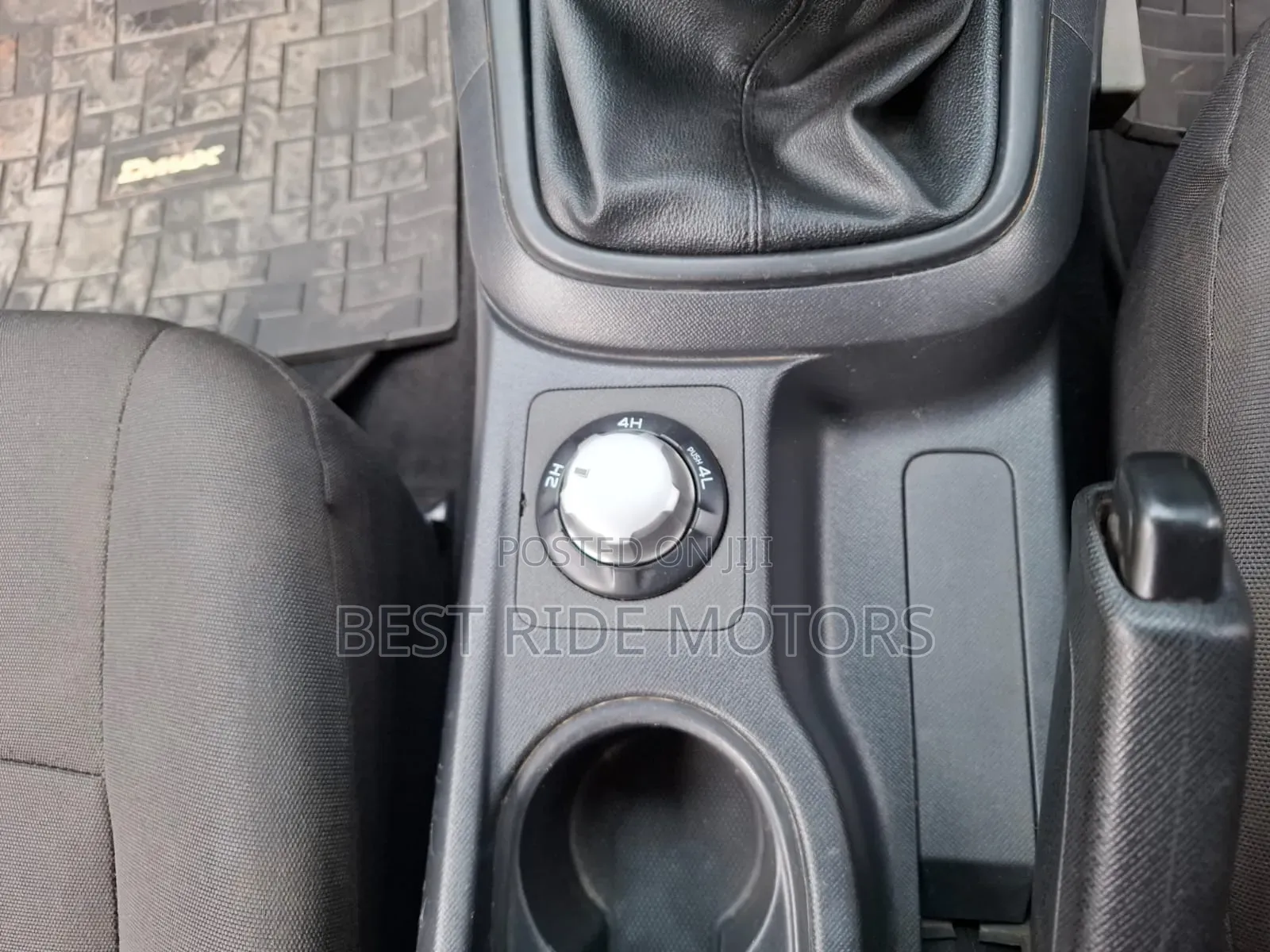 Isuzu D-MAX 2023 Gray