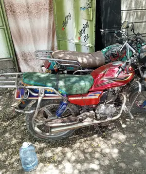 Captain CP150-10 2013 Red