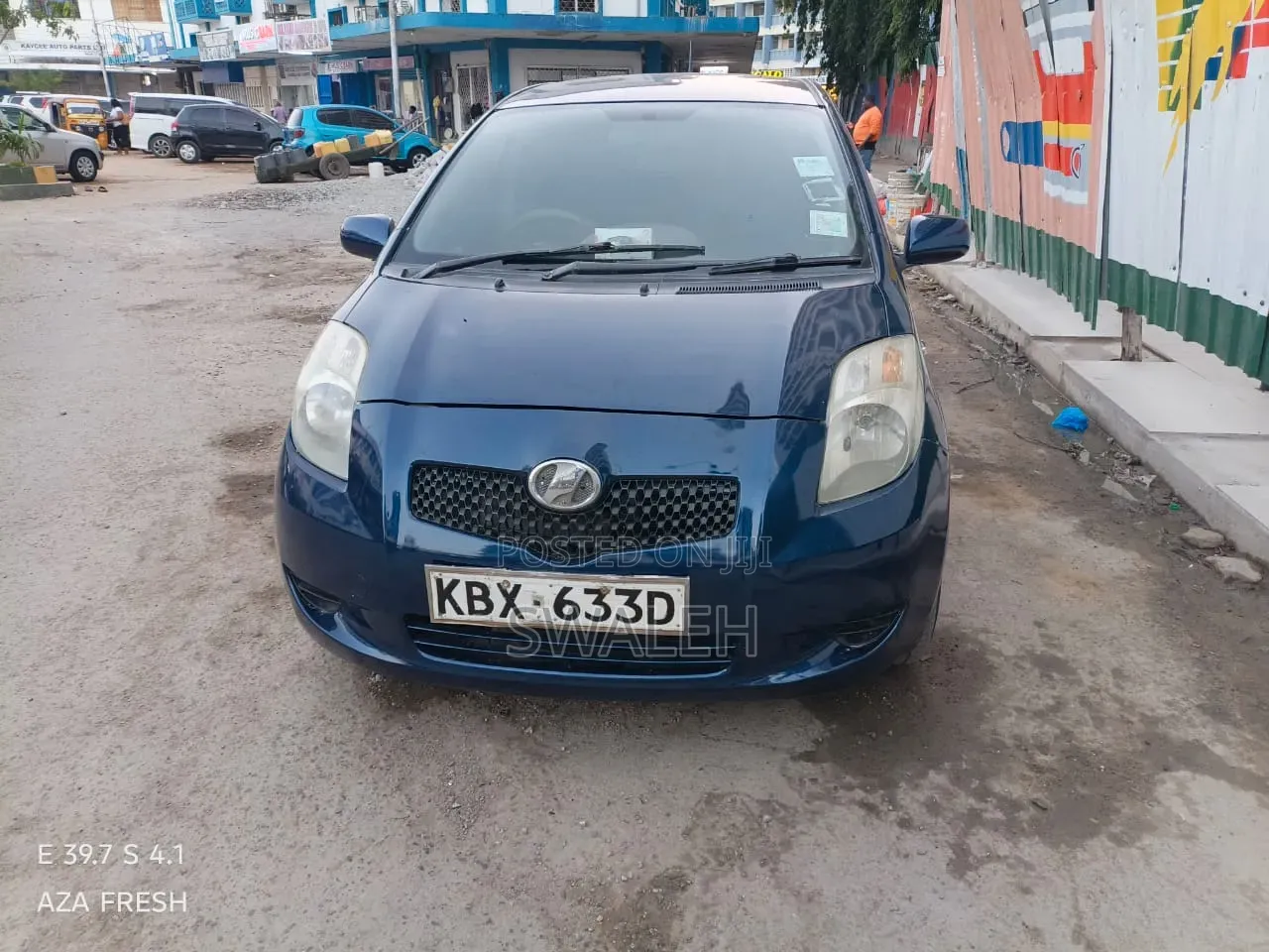 Toyota Vitz 2010 Blue