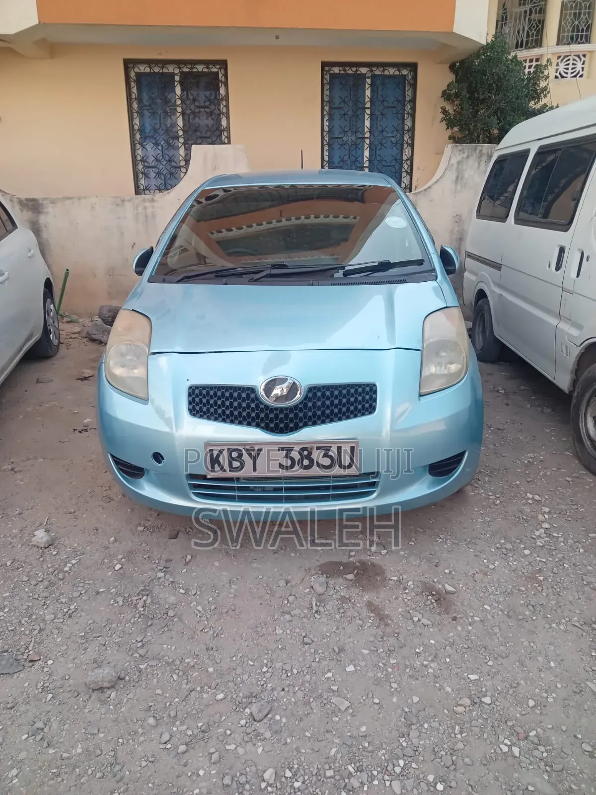 Toyota Vitz 2008 Blue
