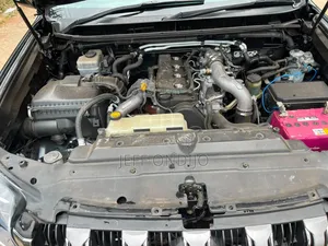 Toyota Land Cruiser Prado 2010 Black