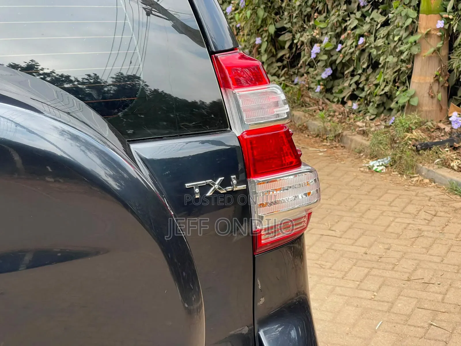 Toyota Land Cruiser Prado 2010 Black
