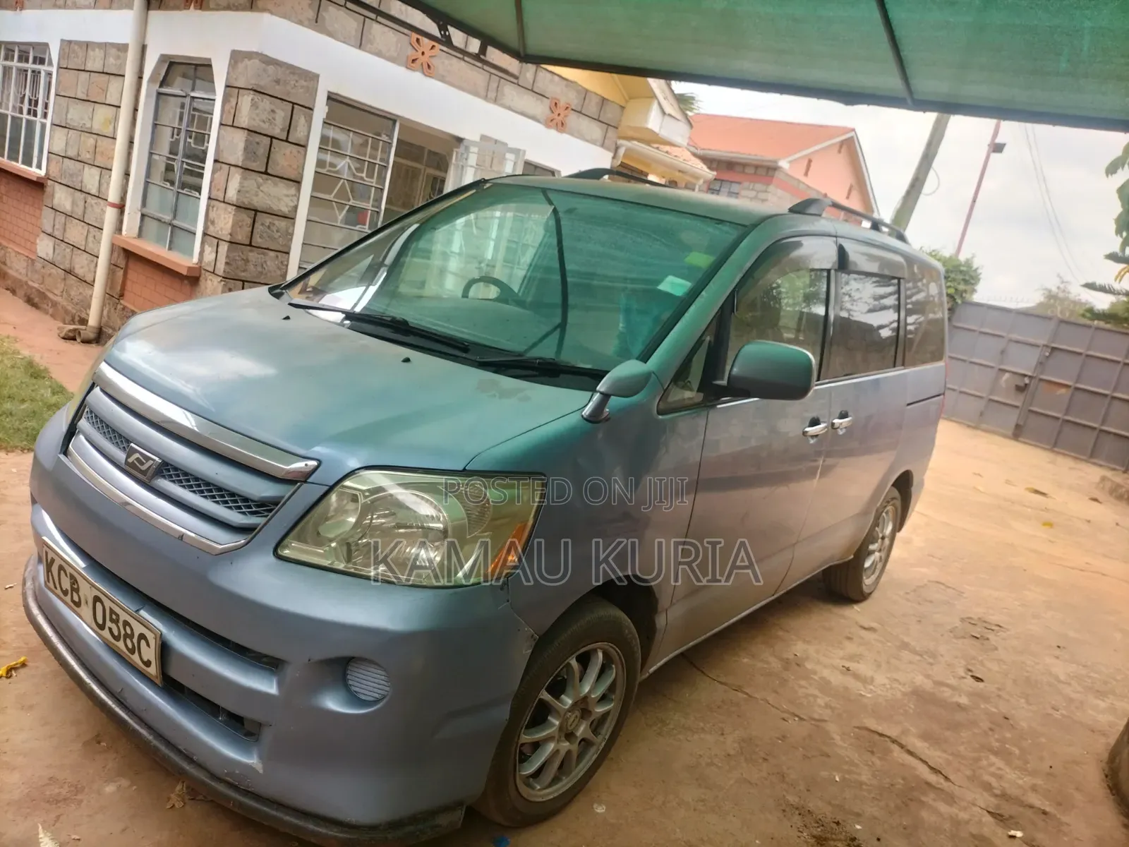 Toyota Noah 2009 Blue