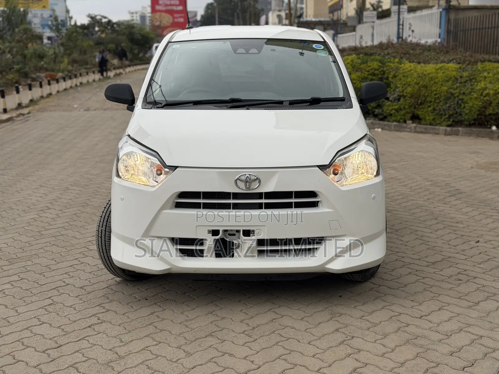 Toyota Pixis Epoch 660 FWD 2019 White