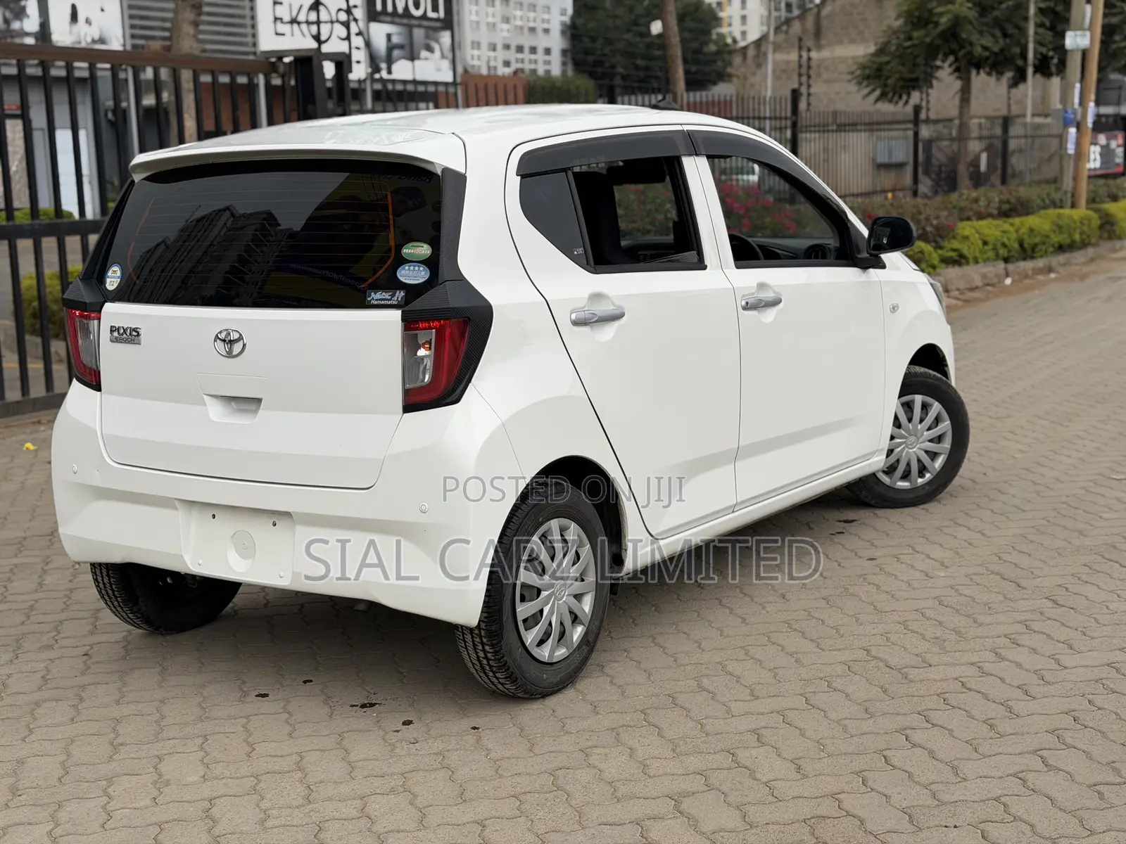 Toyota Pixis Epoch 660 FWD 2019 White