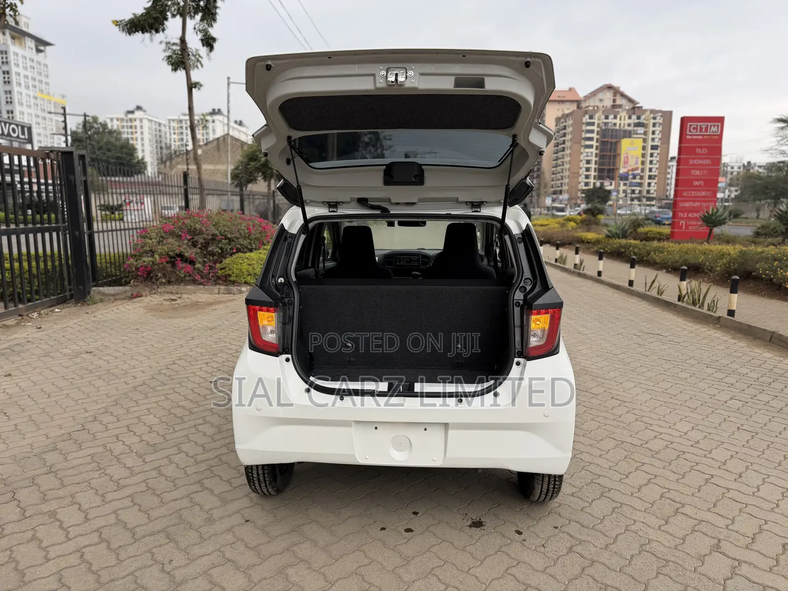 Toyota Pixis Epoch 660 FWD 2019 White