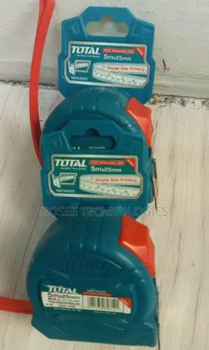 TOTAL Professional Measuring Tape 5m X 25mm – Durable Design