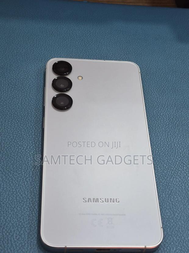 Samsung Galaxy S24+ 256 GB Silver - thumbnail 2
