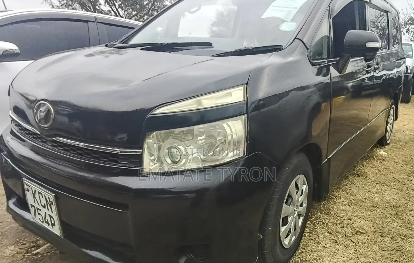 Toyota Voxy 2010 Gray