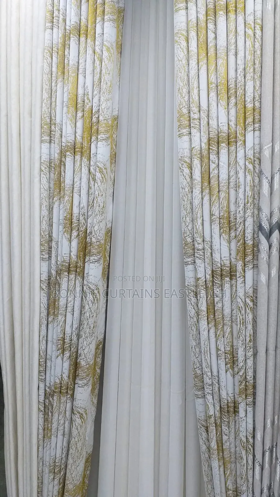 Elegant Gold Curtains and Brown With Rings
