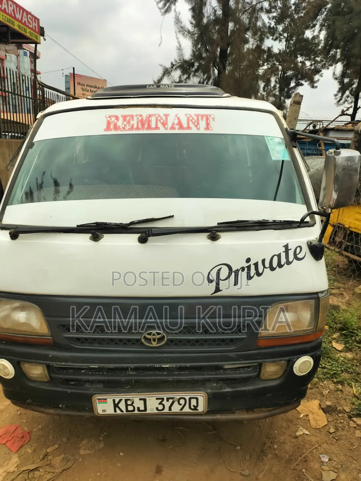 Toyota HiAce 2004 White