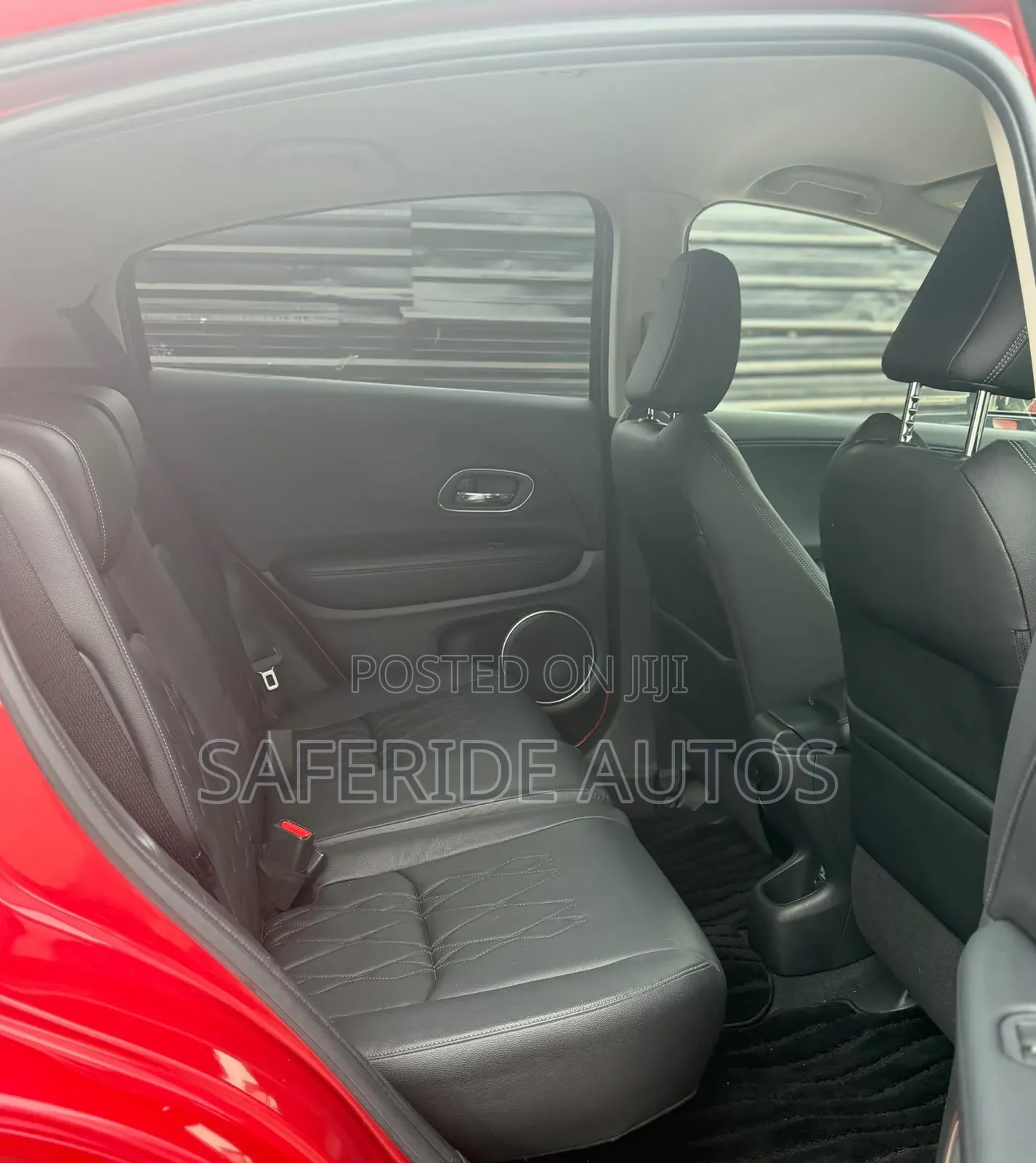 Honda Vezel 2020 Red