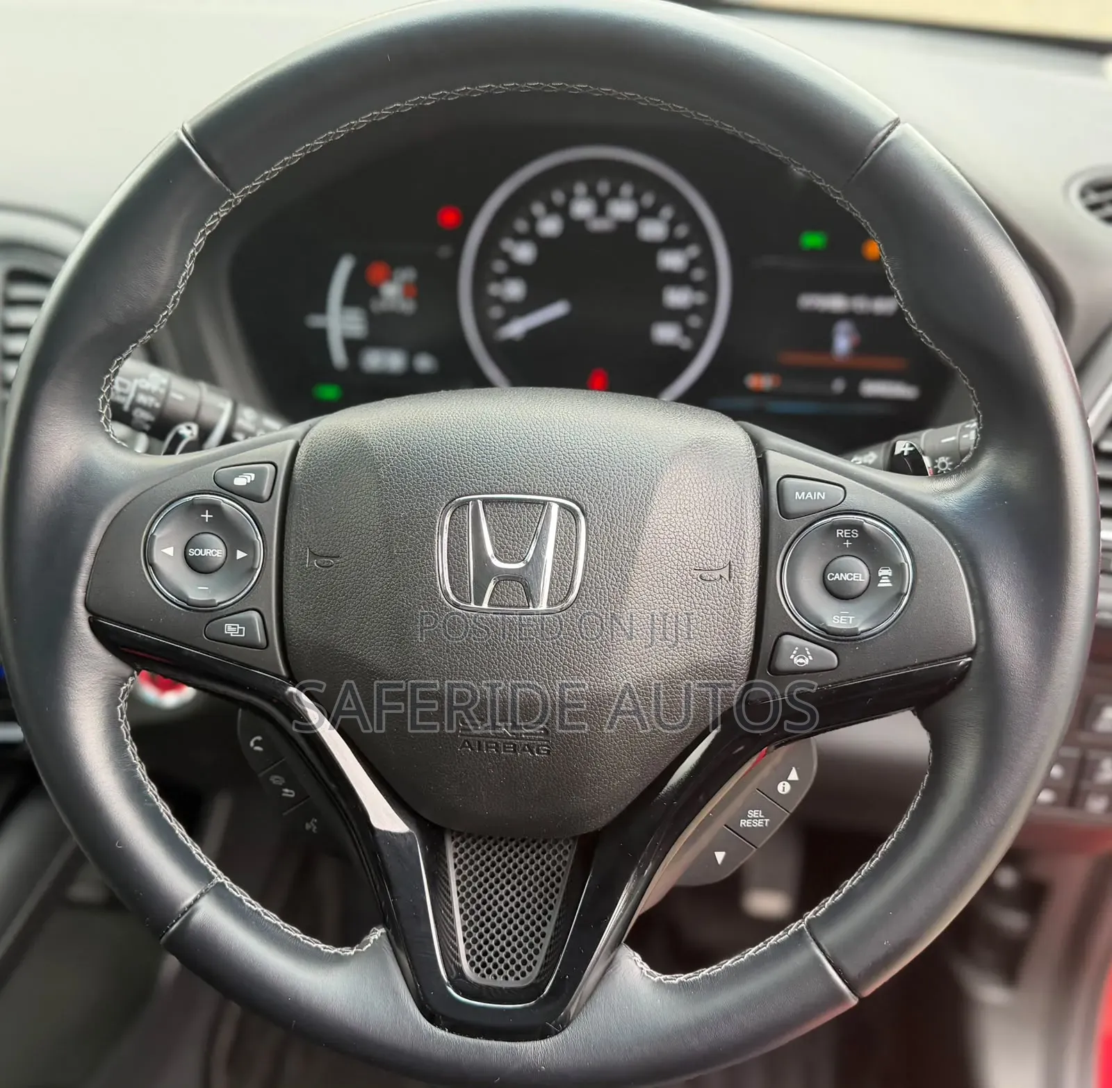 Honda Vezel 2020 Red