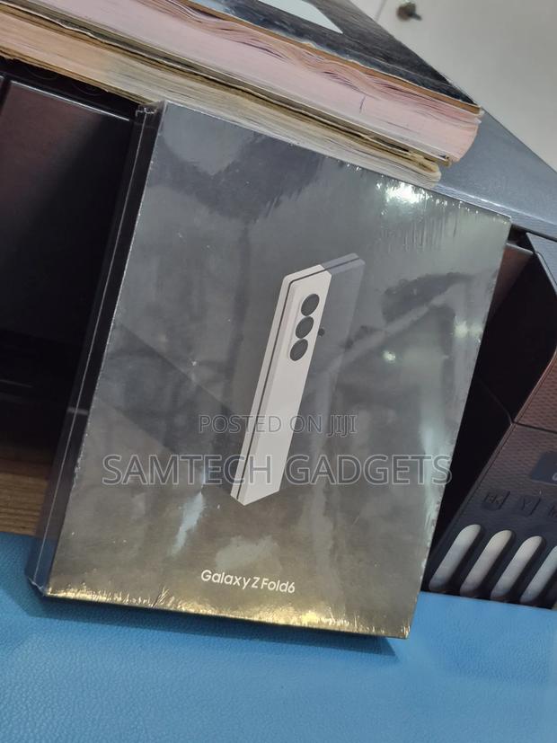 New Samsung Galaxy Z Fold6 256 GB Silver