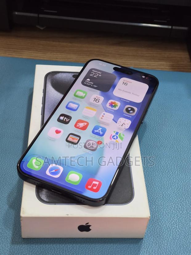 Apple iPhone 15 Pro Max 256 GB Black - thumbnail 3