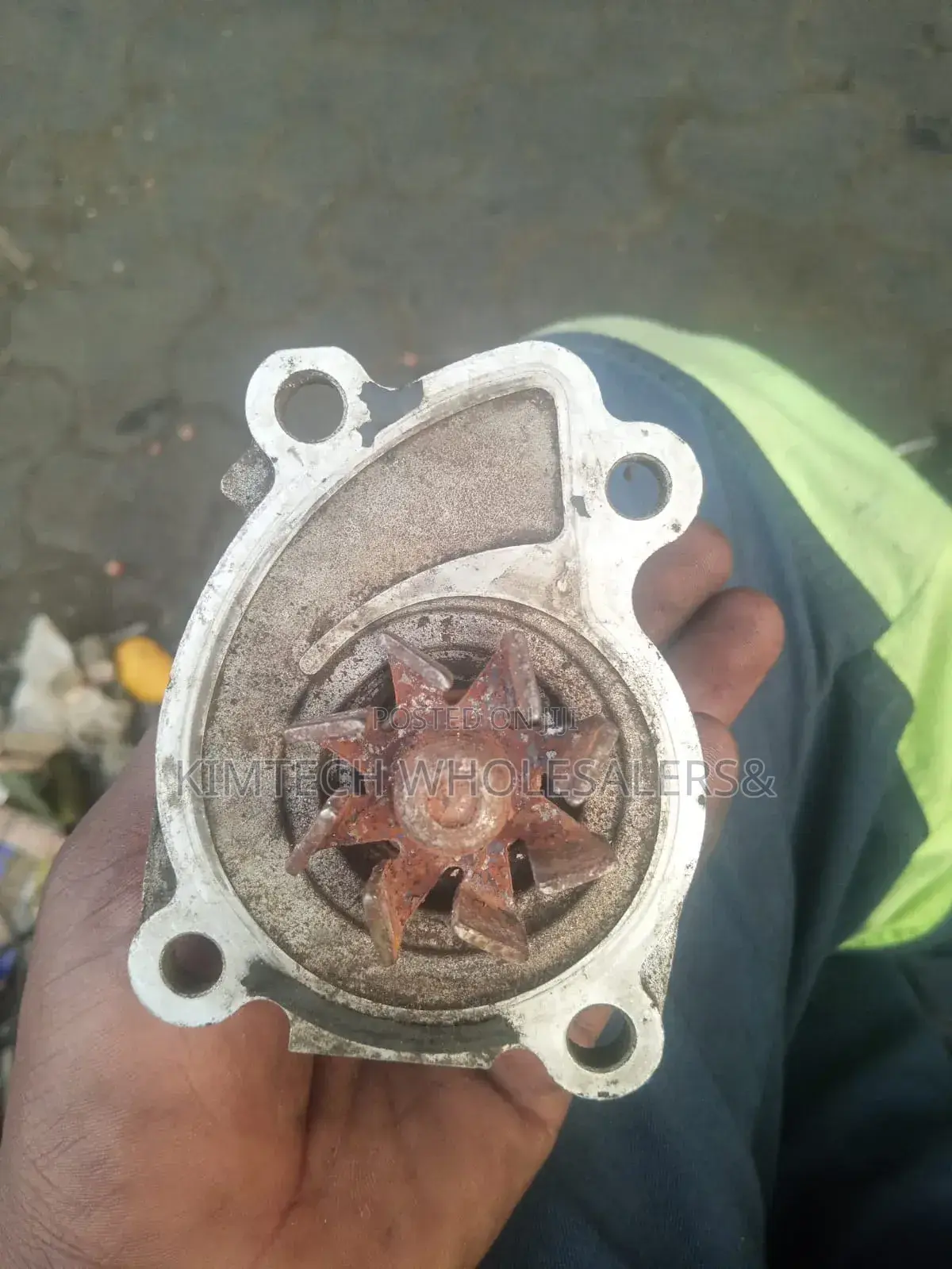 HR15 Water Pump