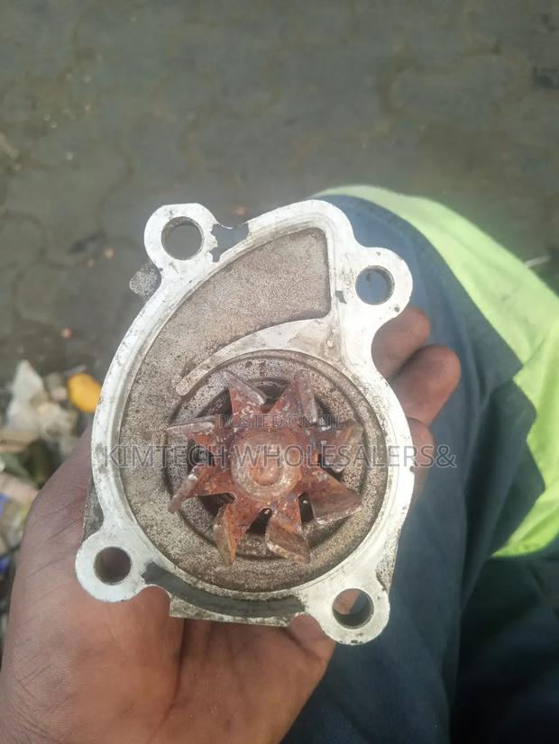 HR15 Water Pump - thumbnail 2