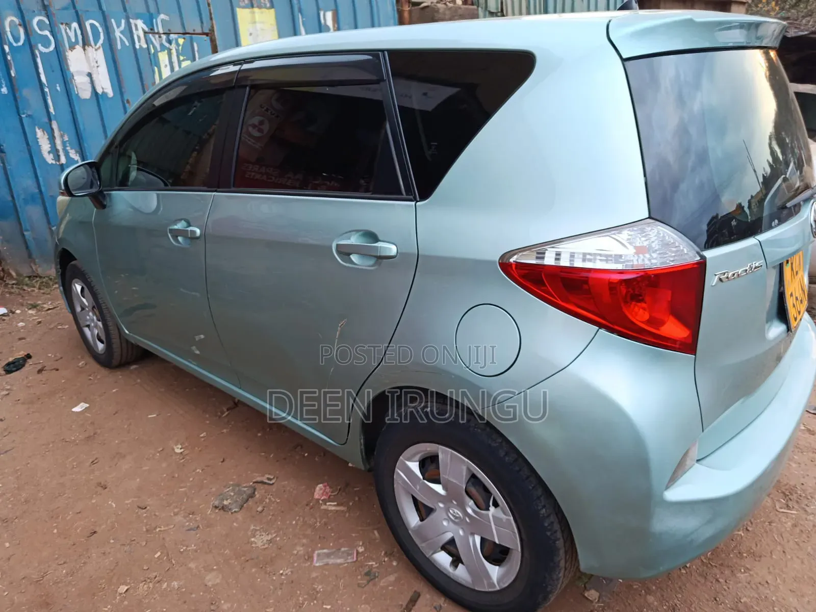Toyota Ractis 2012 Blue