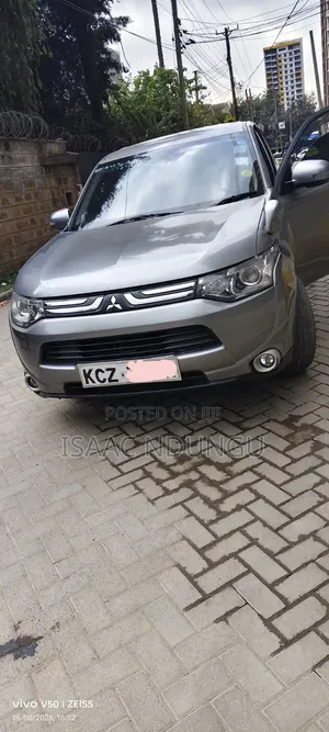 Mitsubishi Outlander 2014 Gray
