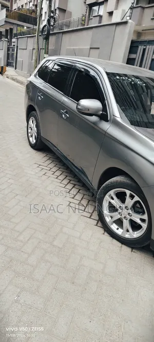 Mitsubishi Outlander 2014 Gray