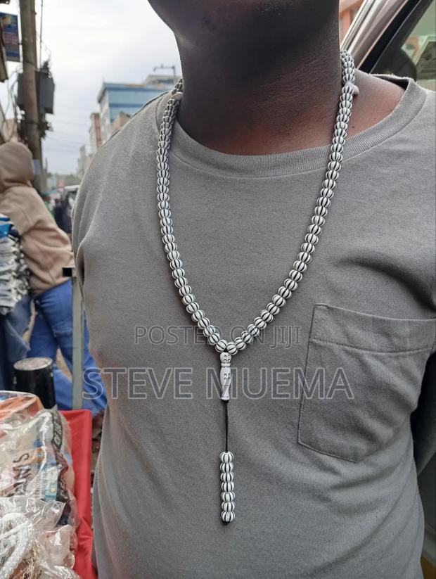 Tashbii Necklace. - thumbnail 2