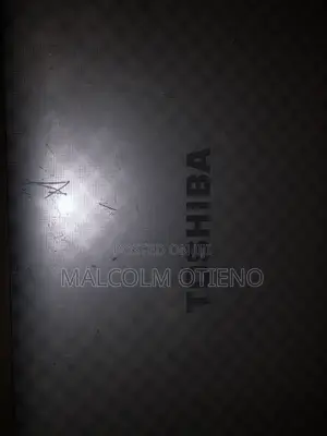 Laptop Toshiba Satellite L500 8GB Intel Core i3 HDD 500GB