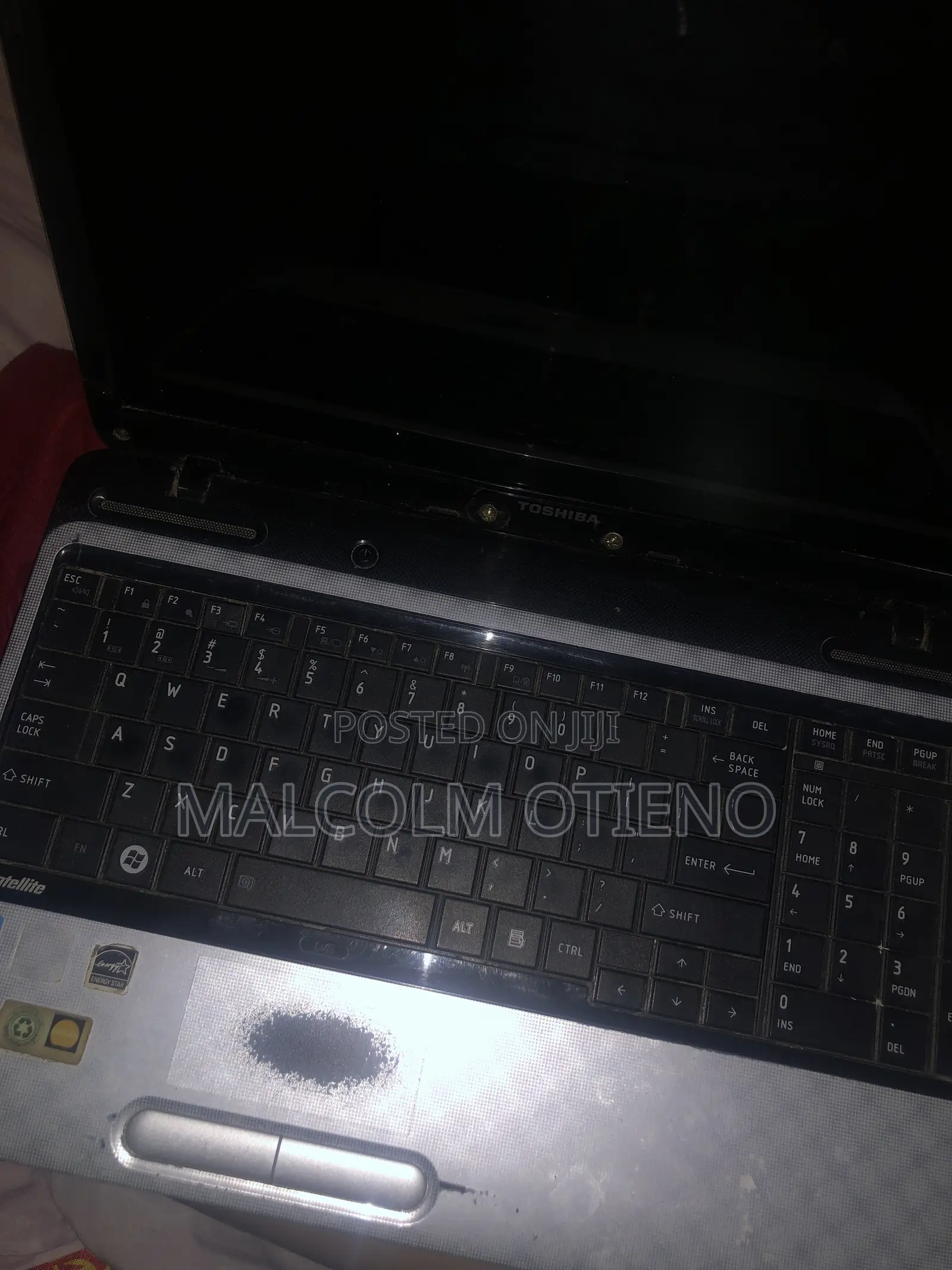 Laptop Toshiba Satellite L500 8GB Intel Core i3 HDD 500GB
