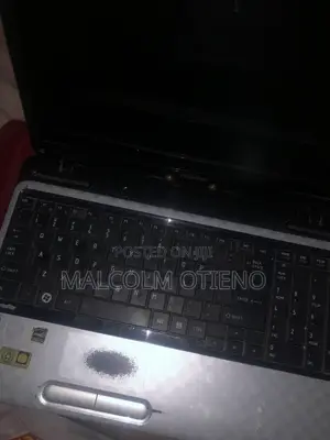 Laptop Toshiba Satellite L500 8GB Intel Core i3 HDD 500GB