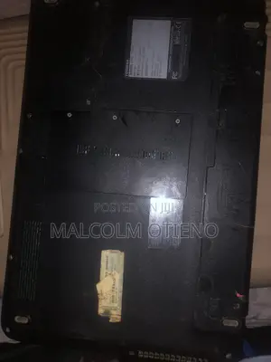 Laptop Toshiba Satellite L500 8GB Intel Core i3 HDD 500GB