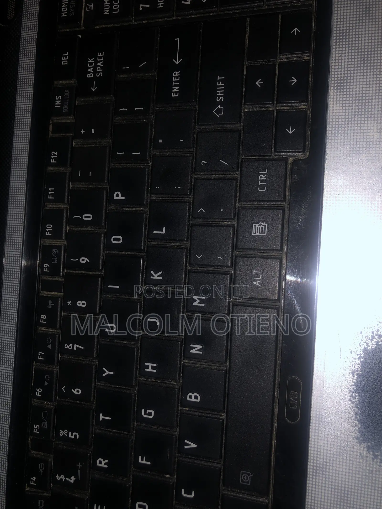 Laptop Toshiba Satellite L500 8GB Intel Core i3 HDD 500GB