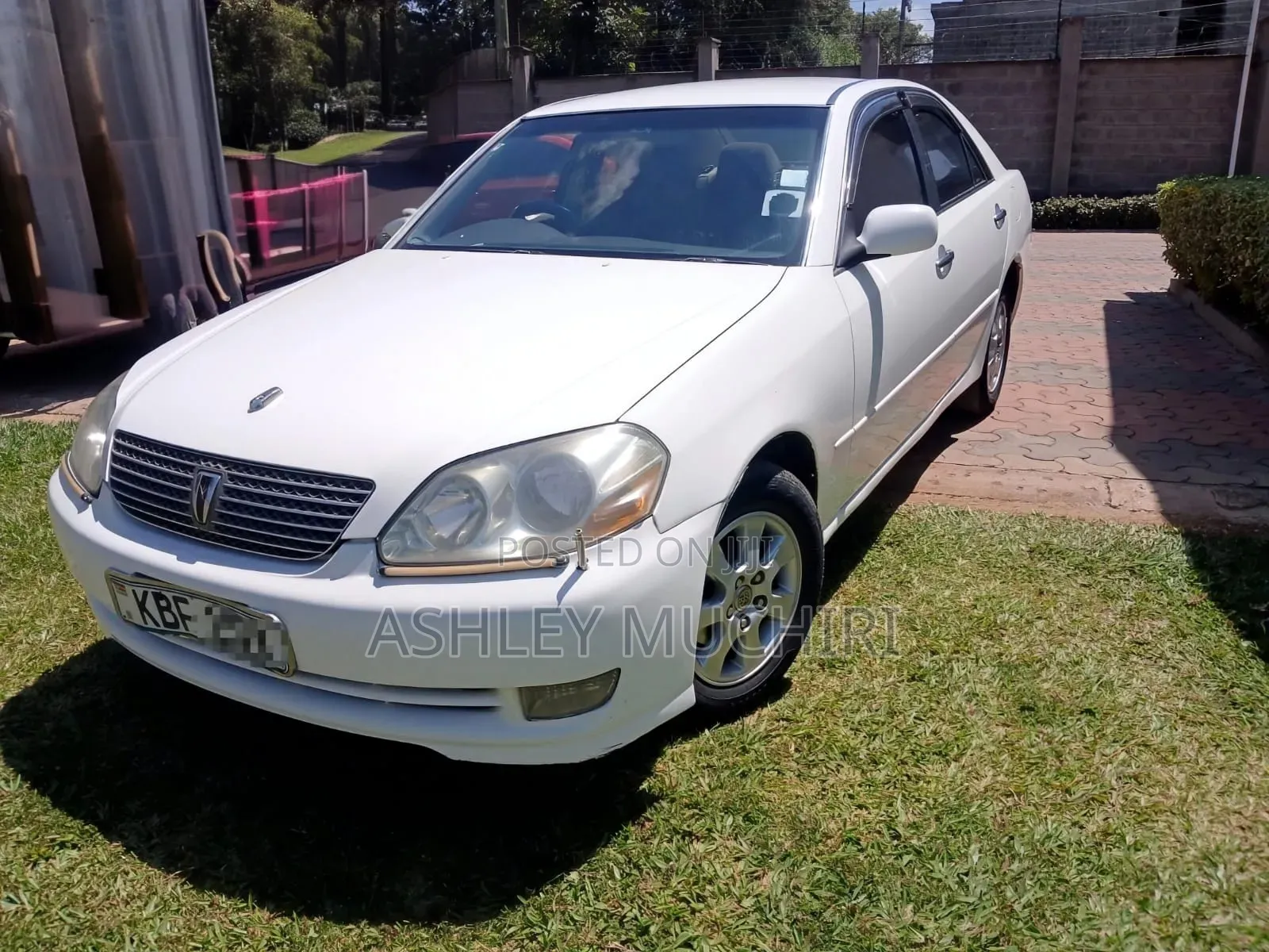 Toyota Mark II 2001 White