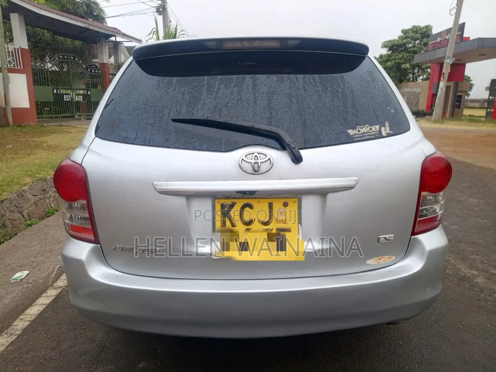 Toyota Corolla Fielder 2010 Silver