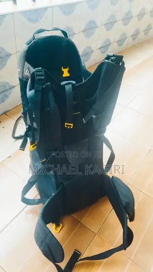Original Evenflo Snugli Baby Carrier – With Built-in Stand