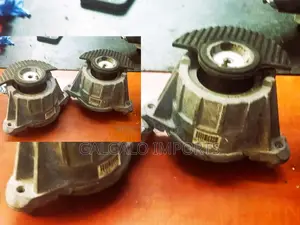 Mercedes Benz W212 Engine Mounts (Pair)