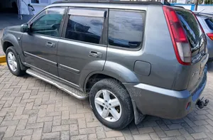 Nissan X-Trail 2006 Gray