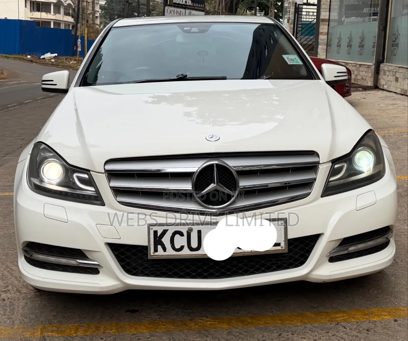 Mercedes-Benz C200 2011 White